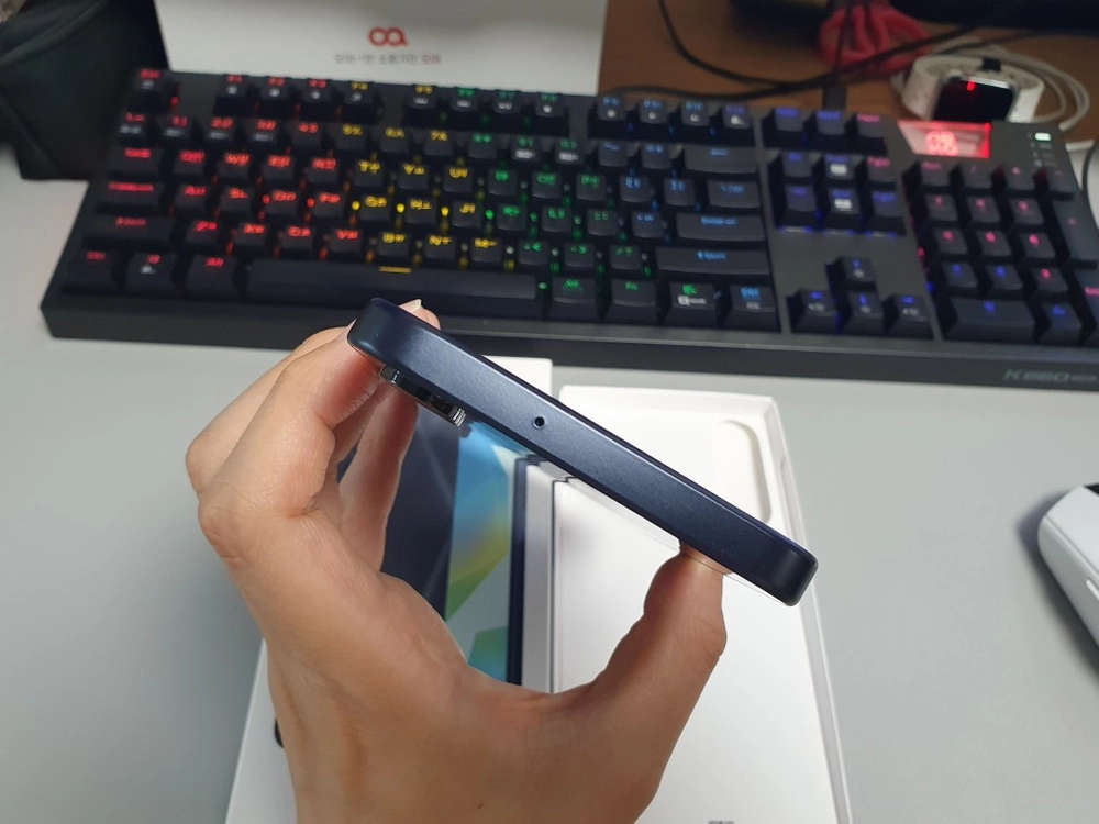 갤럭시 버디4 / 128GB / 블루 블랙 이미지
