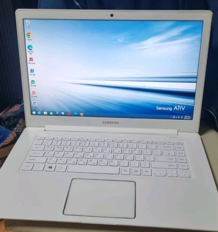 삼성 ATIV 노트북 i5-4210U 8GB SSD 256G RAM - 안심되는 중고거래