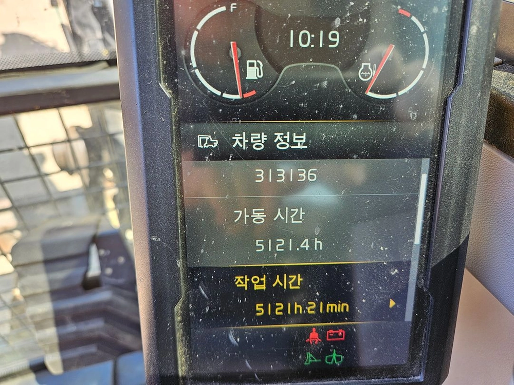 중고 02굴삭기 볼보 EC60E 19년식 저가동집게회전라인 이미지