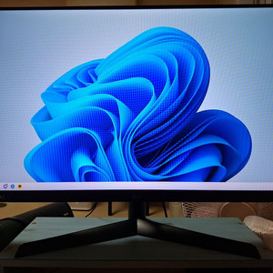 LG 32GN50R 울트라기어 32인치 165Hz 게이밍 모니터 팝니다.(서비스o) 이미지