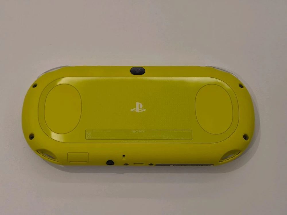 PS Vita 2세대 라임그린 박스셋 및 게임 이미지
