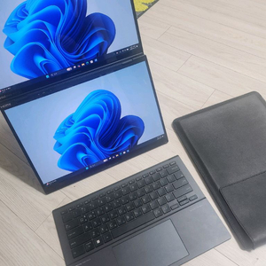 아수스 젠북듀오 ux8406ma 듀얼스크린 울트라9 32램 2테라 판매합니다 이미지