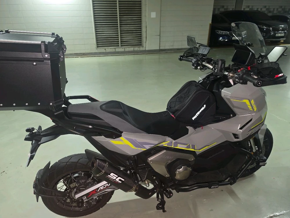 X-ADV750 이미지