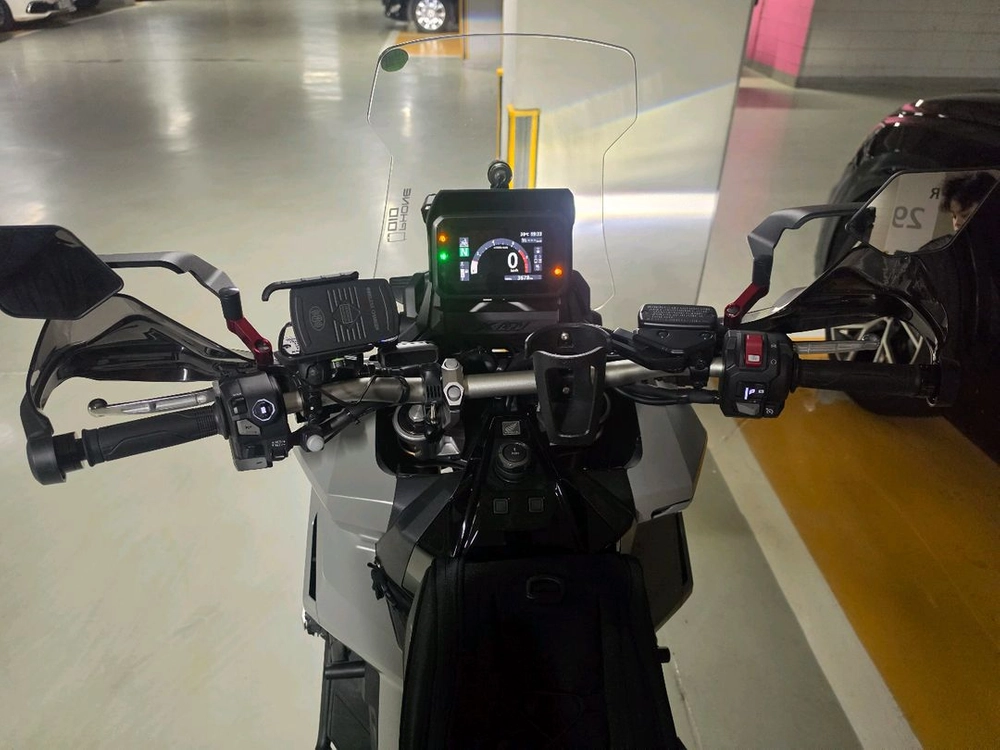X-ADV750 이미지