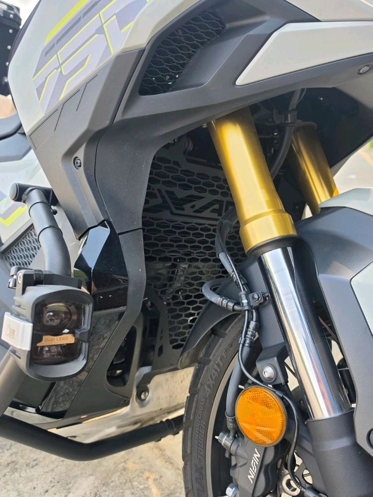 X-ADV750 이미지