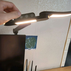 LED 스탠드 조명 이미지
