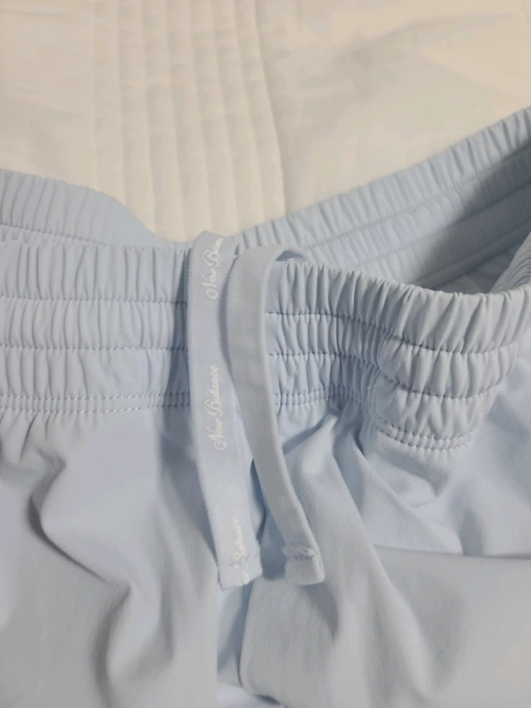 New Balance 뉴발란스 M 하늘색 여름 반바지 쇼츠 트레이닝복 운동 러닝 테니스 이미지