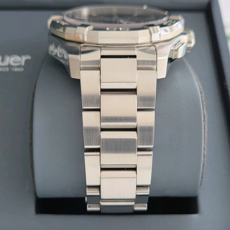 태그호이어 아쿠아레이서 크로노 43mm 검판 CAY2110(공식 오버홀) 이미지