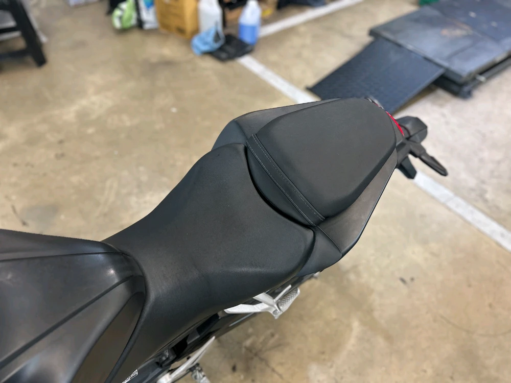 혼다 CB125R 18년식 무광블랙파츠 판매중 이미지