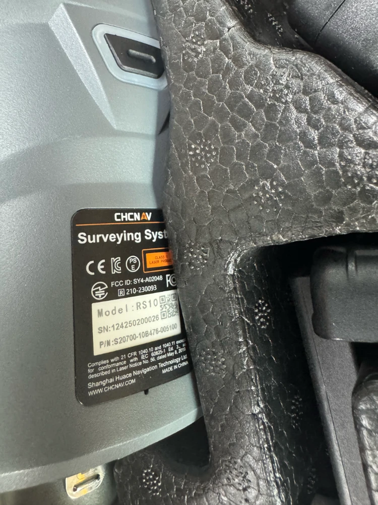 CHCNAV RS10 RTK 3D 측량 장비 이미지