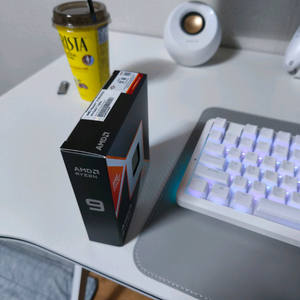 AMD 9950x3d 이미지