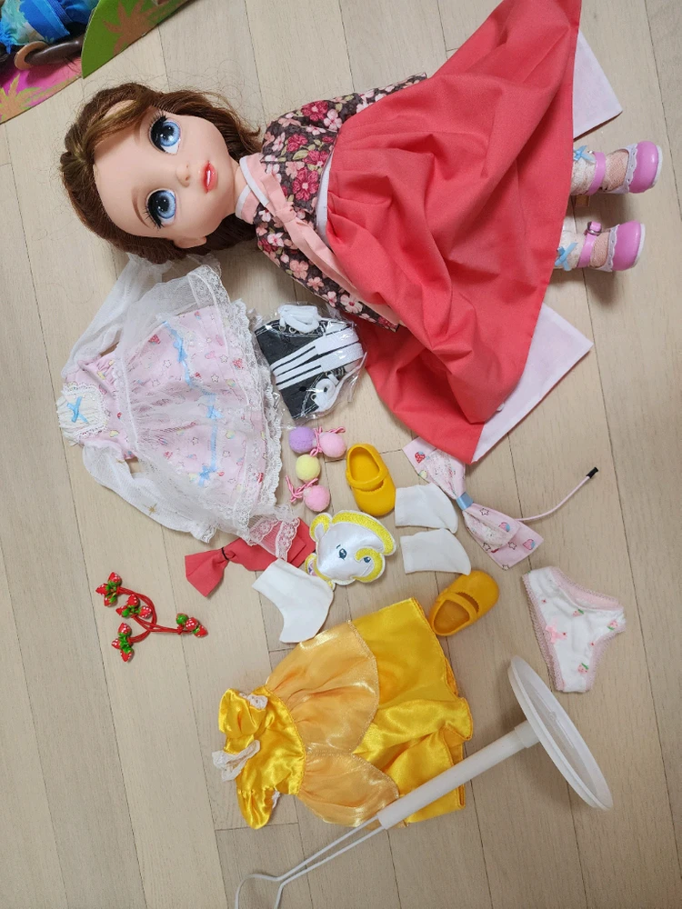 디즈니베이비돌 벨(리페인팅),의상들 일괄 운포 이미지