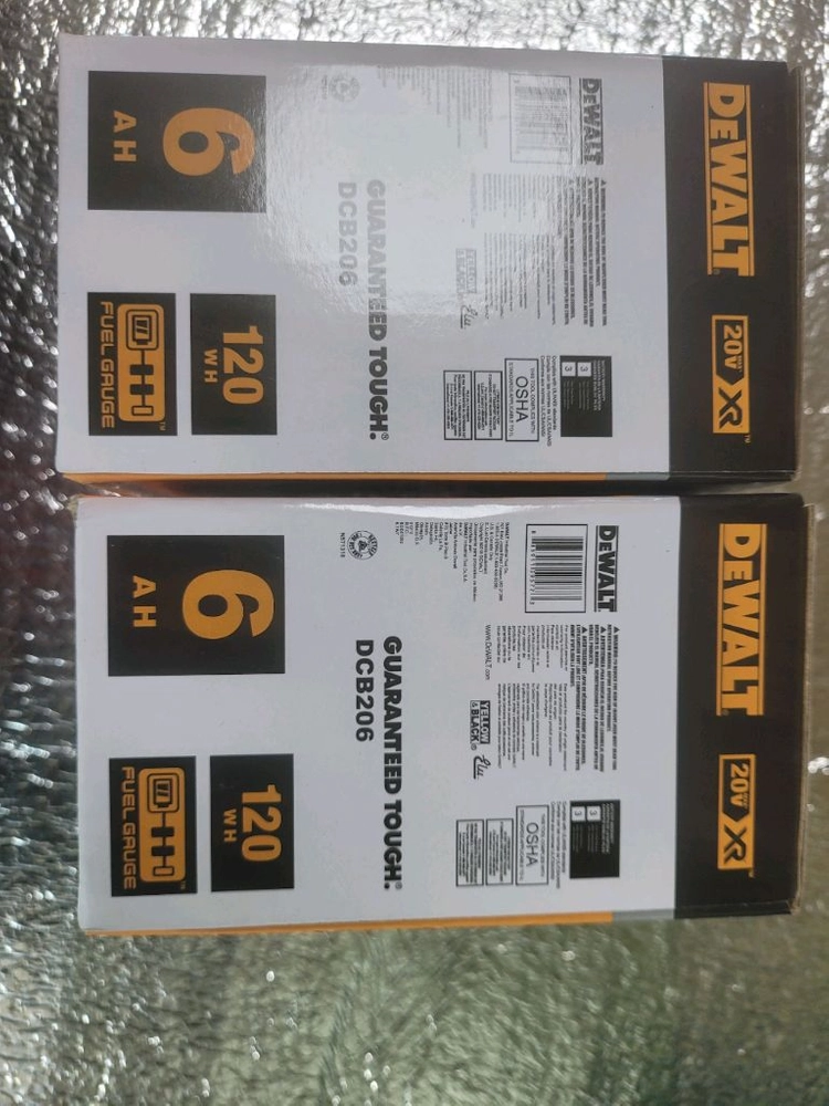 디월트 20V 6.0AH 리튬이온 배터리 이미지