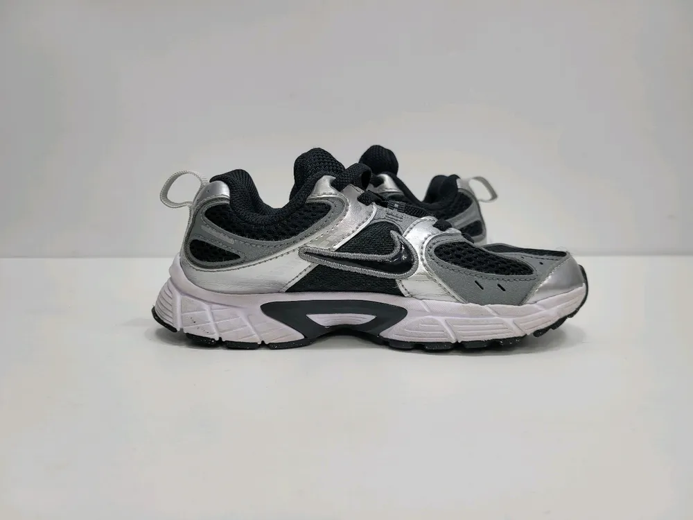 NIKE 25FW 나이키 V5 RNR 키즈 운동화 / 190 실버 블랙 이미지