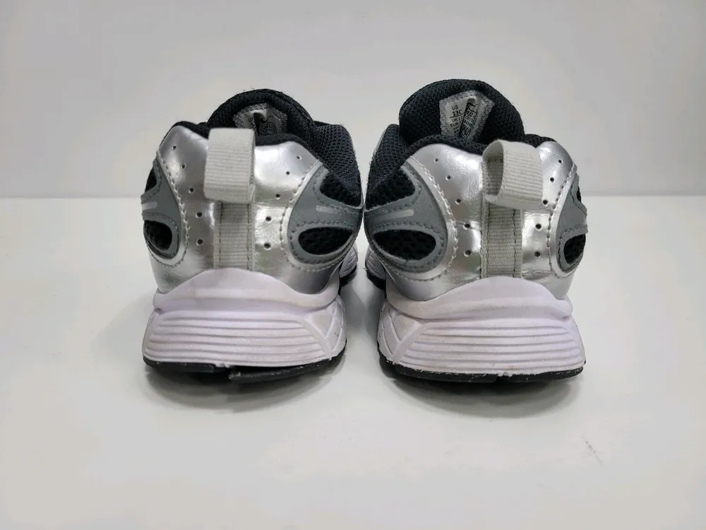 NIKE 25FW 나이키 V5 RNR 키즈 운동화 / 190 실버 블랙 이미지
