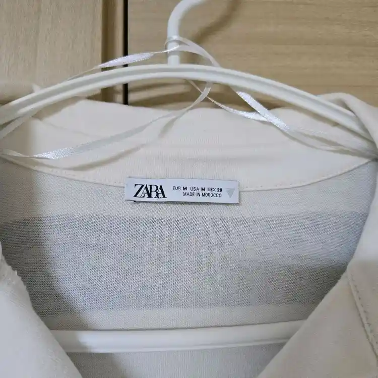 자라(ZARA) 스트라이프 오픈 카라 티셔츠 M 이미지