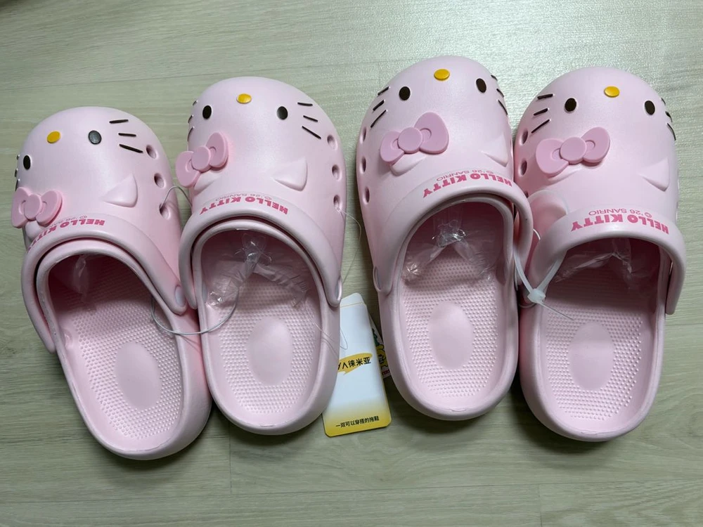 산리오 헬로키티 리본 크록스st 블랙 핑크 250 260 새상품 이미지
