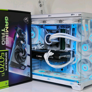 (새제품 수랭 화이트)9800X3D, RTX5070Tl, 32GB,수랭쿨러,850W GOLD, 방송게이밍컴퓨터본체 이미지