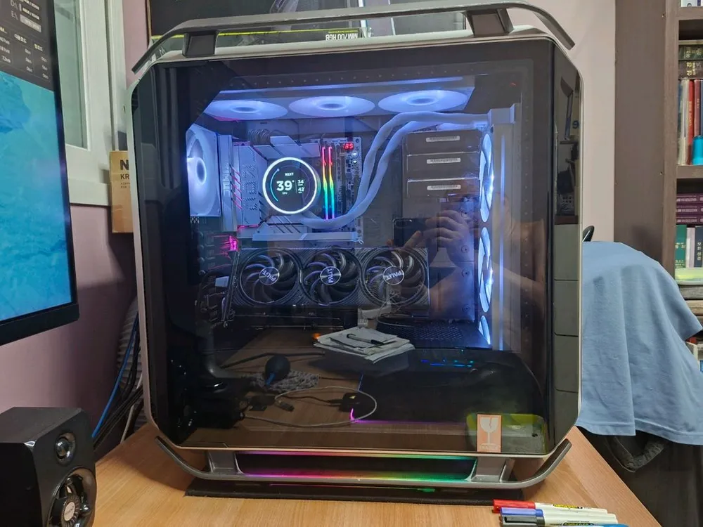 NZXT Kraken Elite v2 420, F420 Core 2개, F140 Core, NZXT HUB 이미지