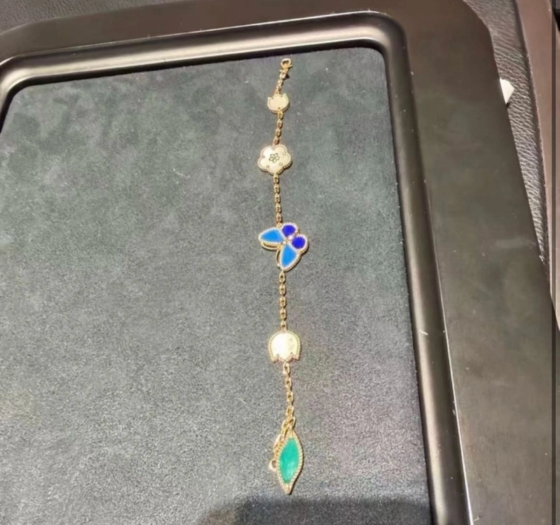 반클리프 아펠 럭키스프링 5모티브 팔찌 18.5cm 새상품 이미지