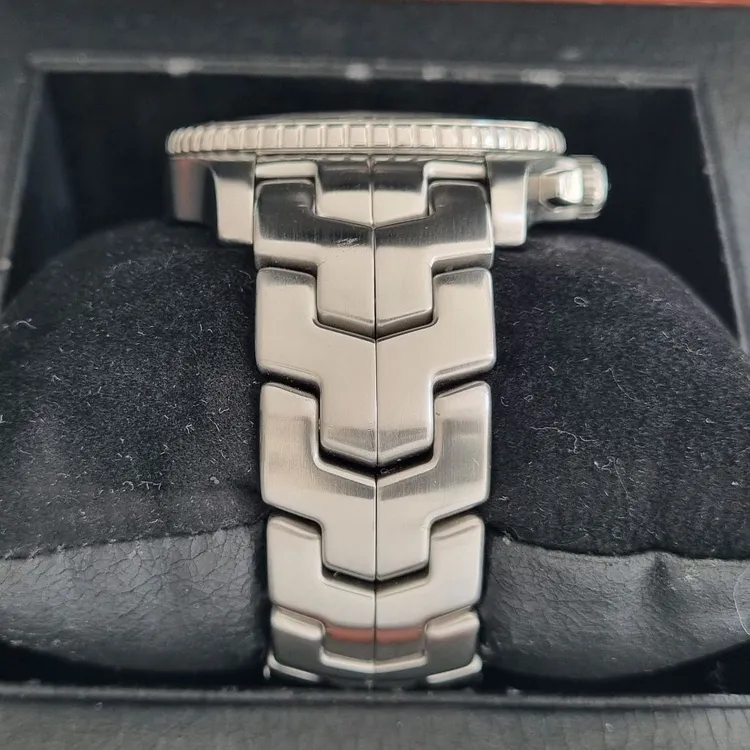 태그호이어 링크 구구형 크로노그래프 42mm 쿼츠 CJ1110 이미지