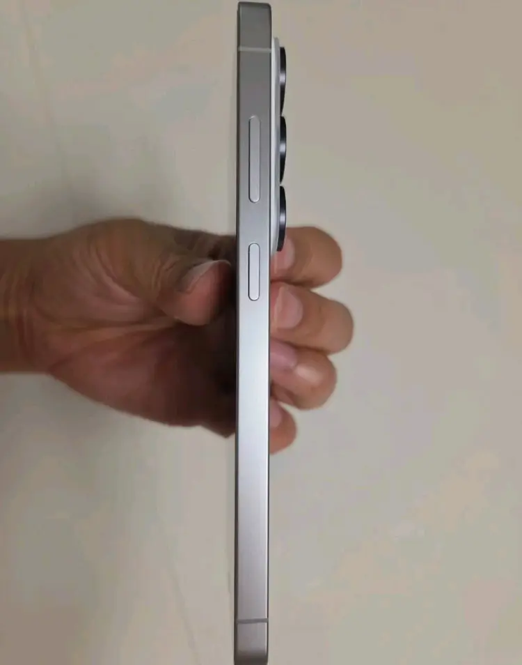 갤럭시 S26 울트라 화이트 512GB 팝니다!!! 이미지