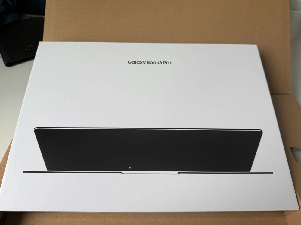 삼성 갤럭시북6 프로 NT940XJG-KD72G 이미지