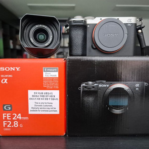 Sony A7C2 실버 풀프레임 미러리스 카메라 + Sony 24mm G 렌즈 세트 이미지
