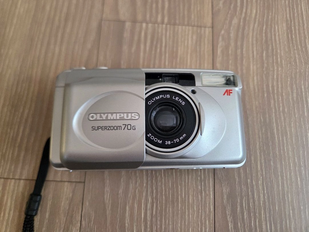 빈티지 필름 카메라 올림푸스 super zoom 70G 이미지