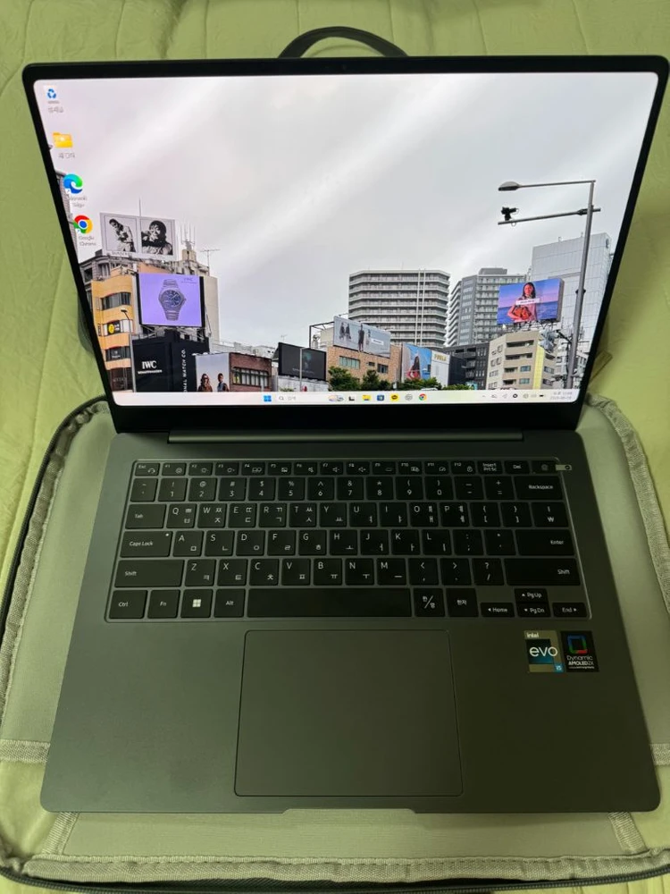 삼성 갤럭시북3 프로 14인치 이미지