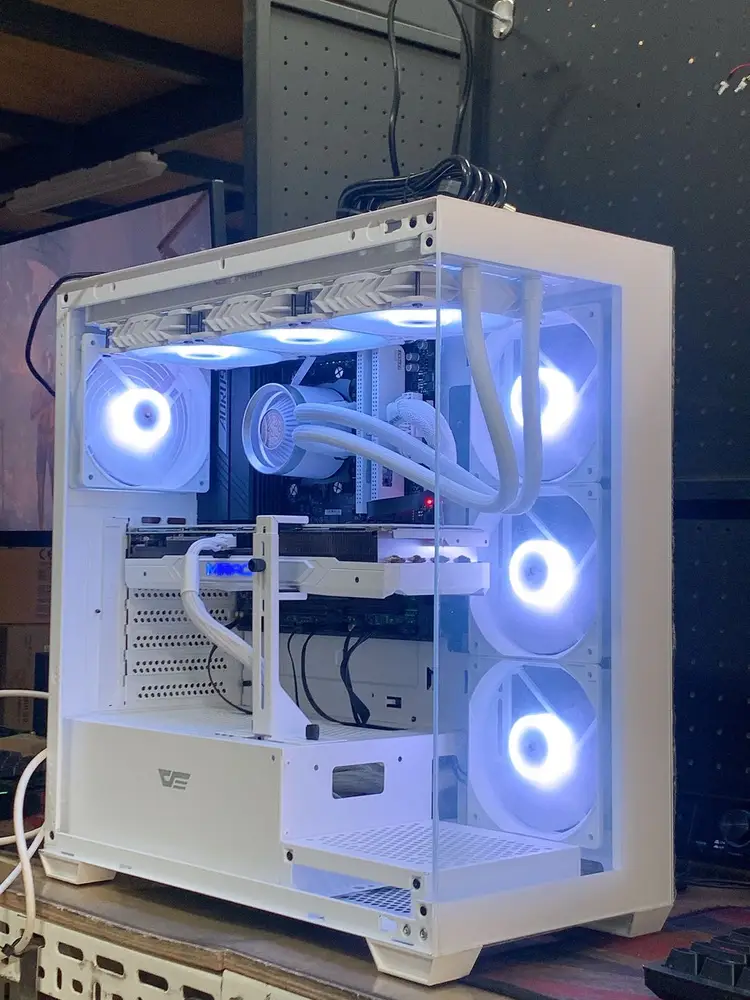 인기고사양 I5 14400F RTX5060Ti 16G 배그 스팀용 게이밍 컴퓨터 데스크탑 이미지