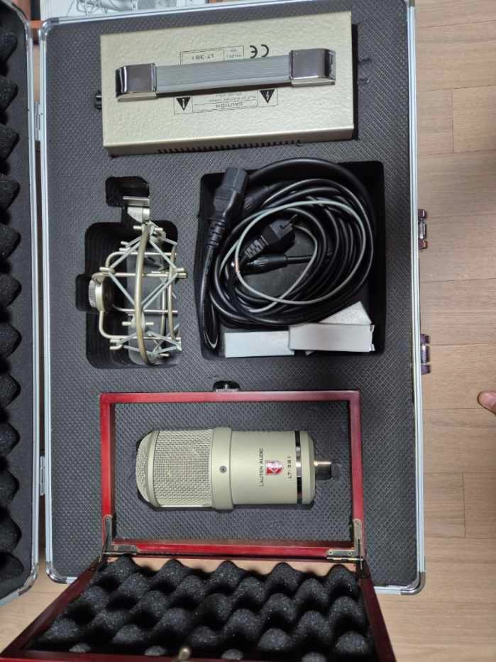 Lauten Audio LT-381(Oceanus) 진공관 마이크 판매합니다. 이미지