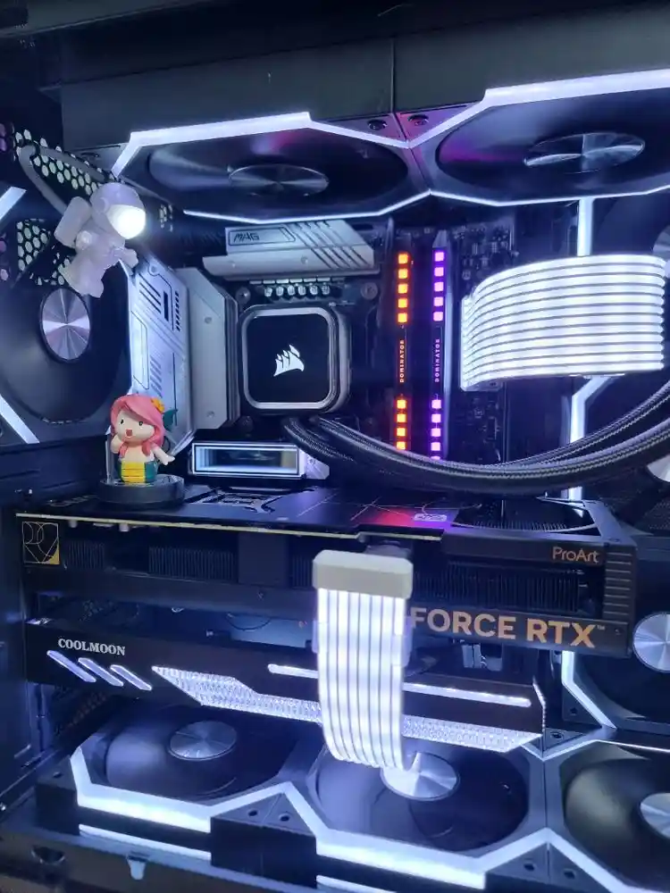 게임 & 작업용 고사양 컴퓨터 i7 13700kf rtx 4070 ti 판매합니다. 이미지