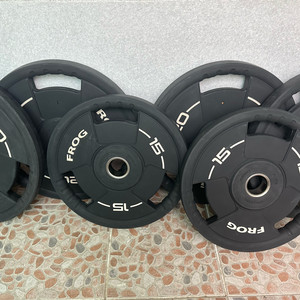 FROG FITNESS 제트블랙 우레탄 중량 원판 15kg 2개, 20kg 4개 팝니다 이미지