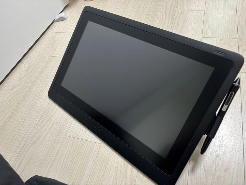 와콤 신티크 16 dtk-1660 액정 타블렛 이미지