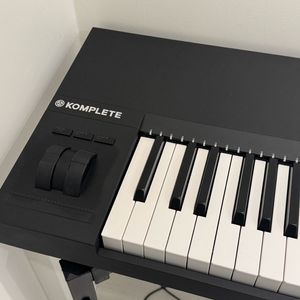 NI KOMPLETE Kontrol S88 MK2 키보드 컨트롤러 이미지