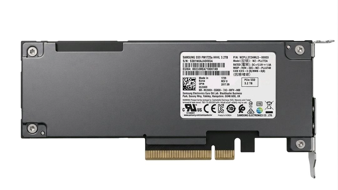 삼성 SSD PM1725a HHHL 3.2TB 이미지
