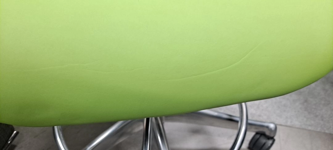 휴먼스케일 새들 스툴 의자 (Humanscale Saddle Stool Chair, 녹색) 이미지