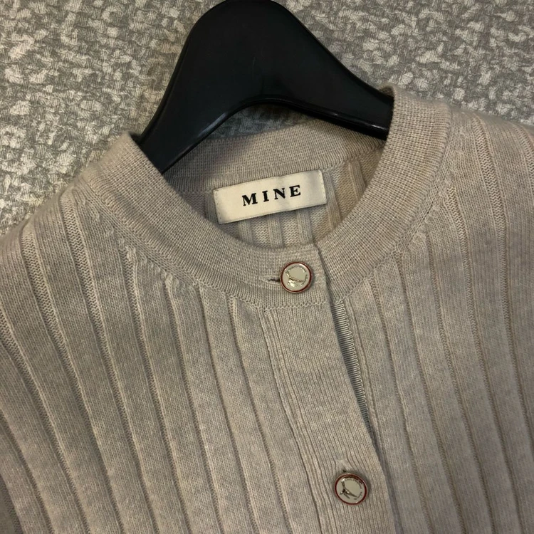 한섬 마인 MINE 캐시미어 골지 라운드 니트 가디건 연회색 올드머니룩 이미지