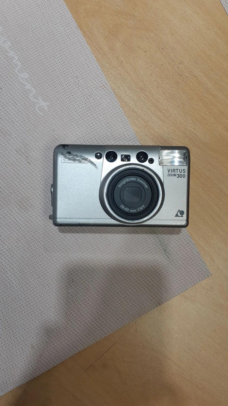 독일제 voigtlander VIRTUS ZOOM 300 필름카메라 이미지