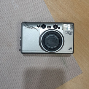 독일제 voigtlander VIRTUS ZOOM 300 필름카메라 이미지