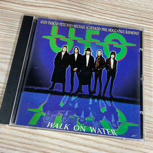 [중고음반/CD] 유에프오 UFO - Walk On Water 이미지