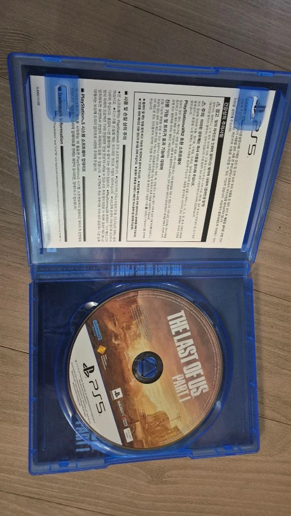 ps5 라스트 오브 어스 파트1 그외플스5씨디 팝니다 이미지