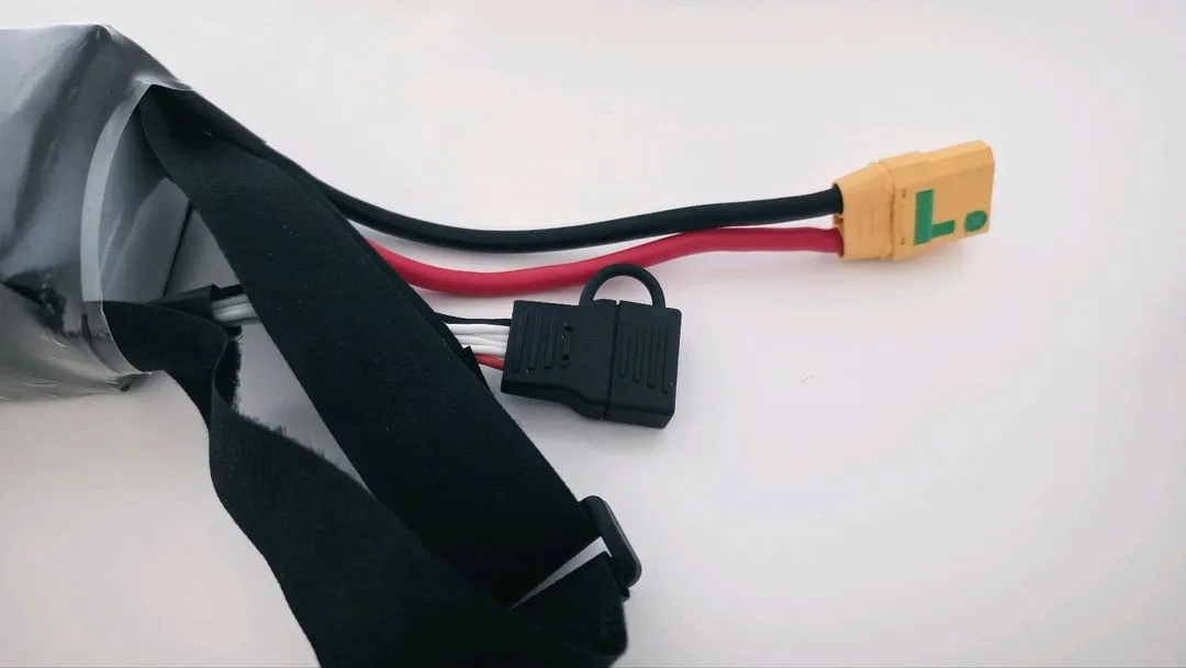 폴리트로닉스 반고체 Lipo HYBRID 12,500mAh PT-B12500-SS-6S 리튬폴리머 드론 배터리 이미지