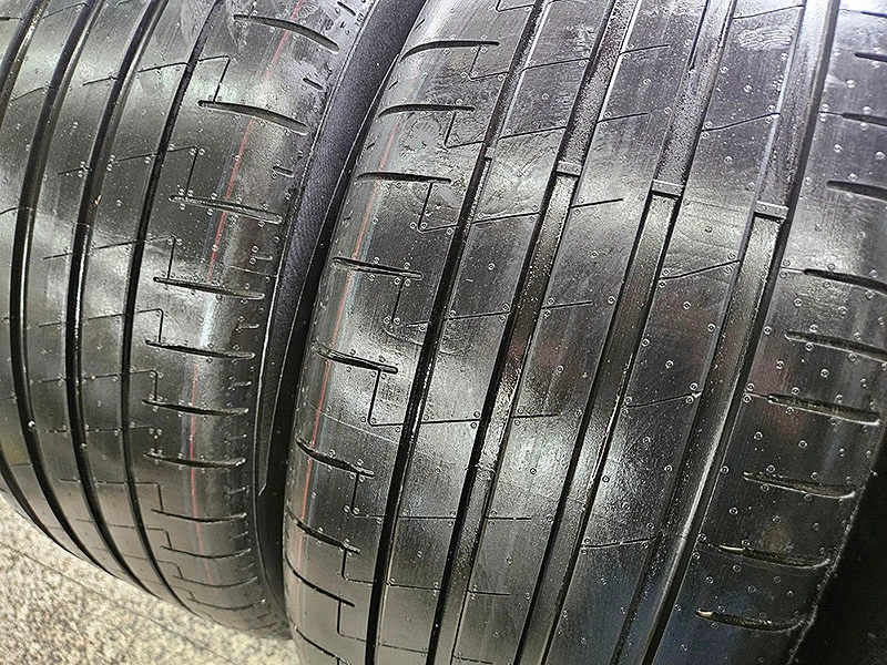 피넬리 피제로TM E PZ4 275-50-20 한셋트 [신품급] 이미지