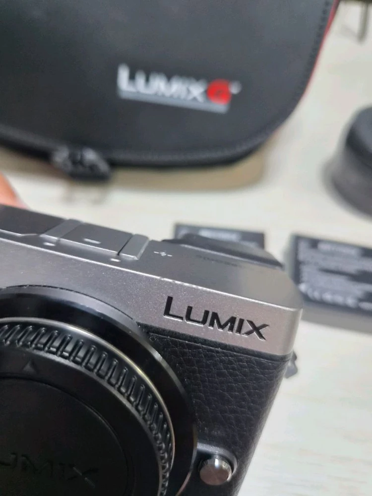 파나소닉 루믹스 GX85 미러리스 카메라 & 렌즈 이미지