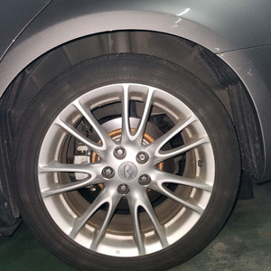 인피니티 G37세단 순정 18인치 휠, 한국타이어 키너지 245/45R18 이미지