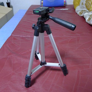 쓸만한 삼각대 실용적제품 거의새것 이미지