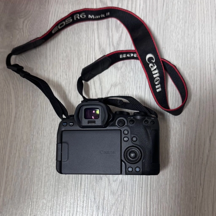 캐논 EOS R6 MARK2 이미지
