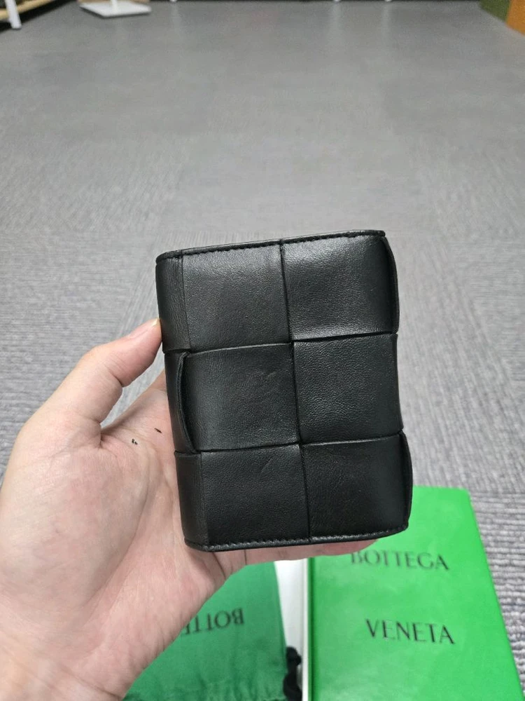 [특가][정품] 보테가베네타 카세트 삼단지갑 이미지